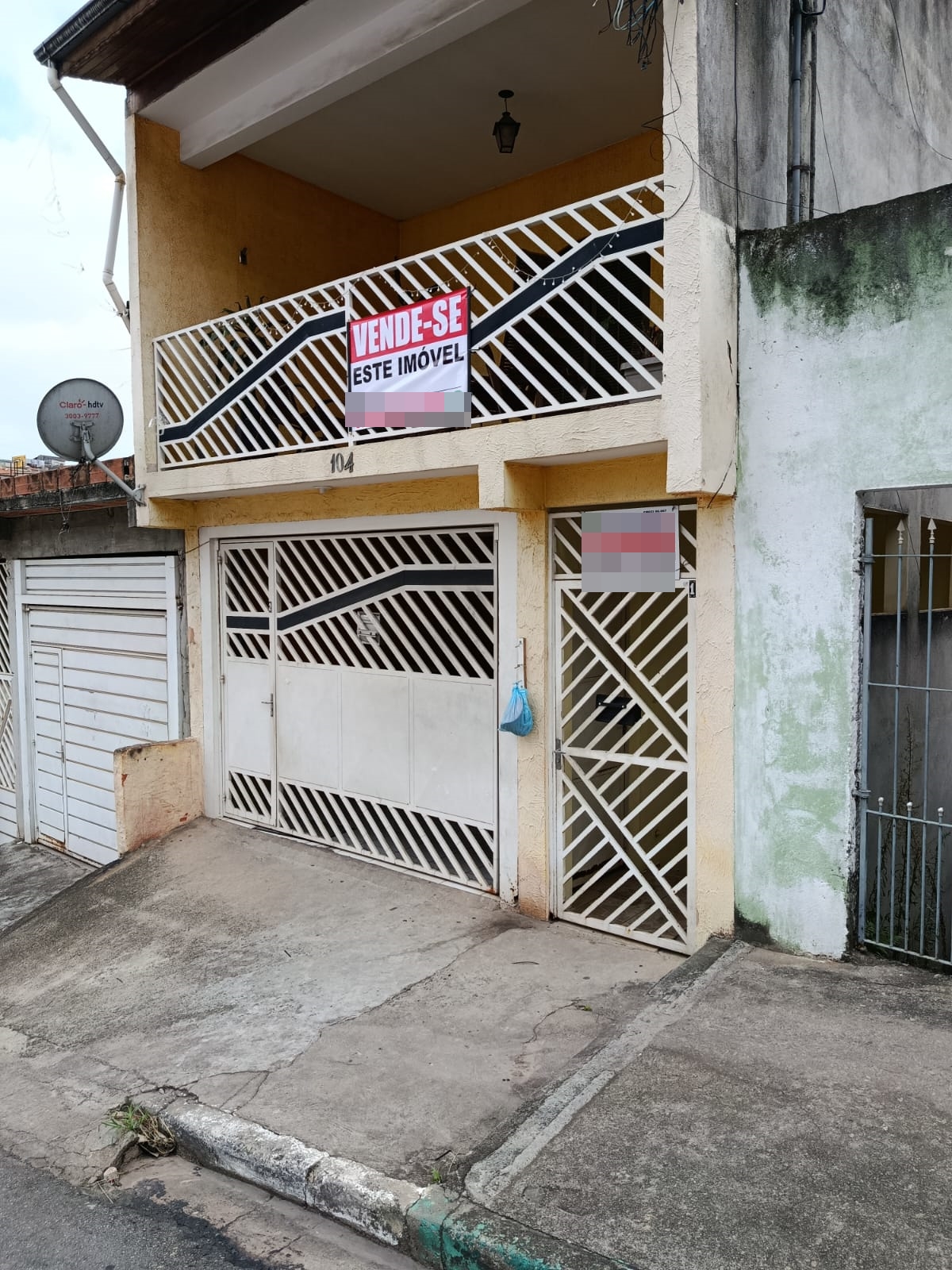Imóvel para Investimento – 3 Casas + Salão